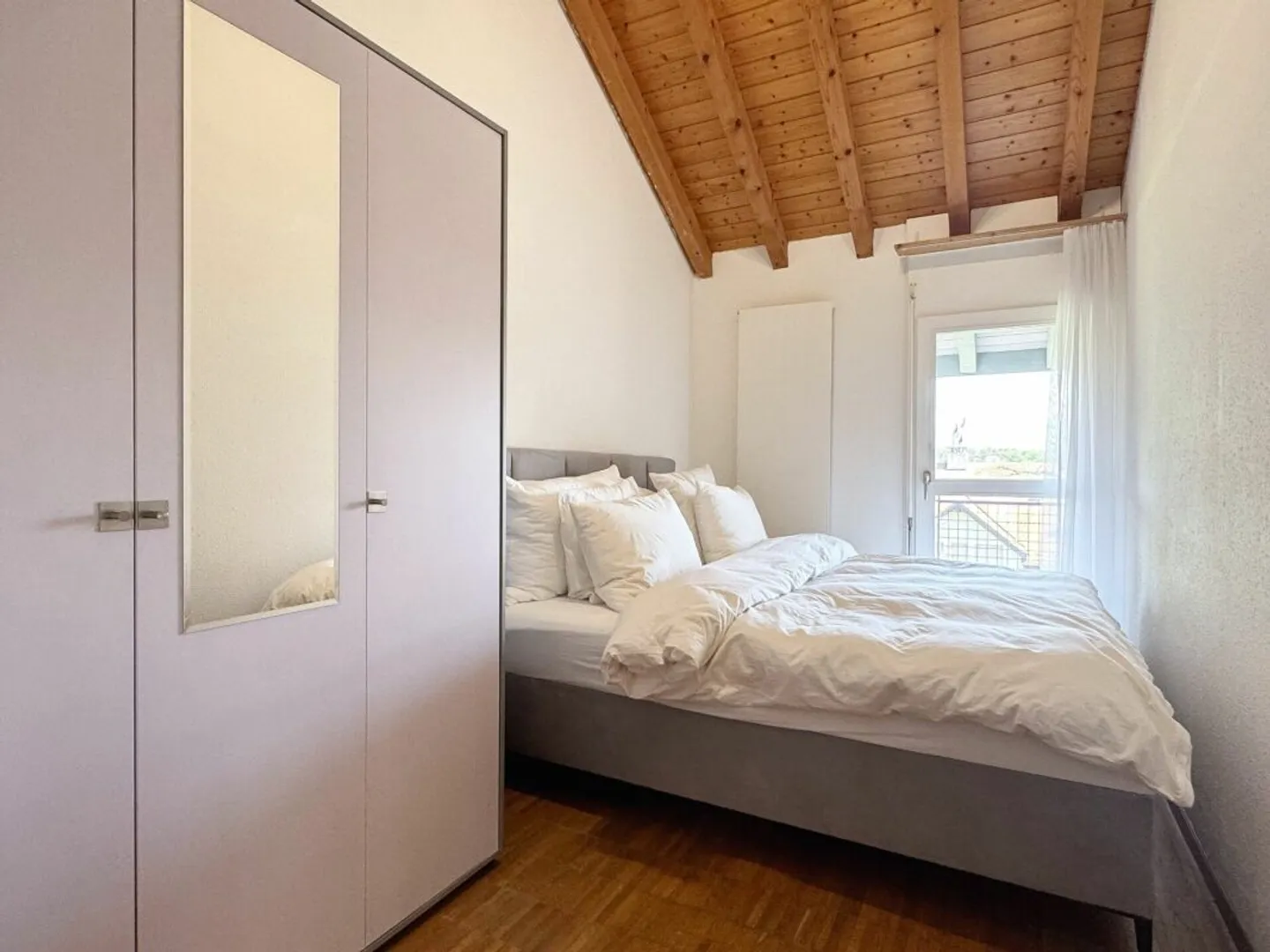 Charmant Appartement Attique - Photo 6 sur 10