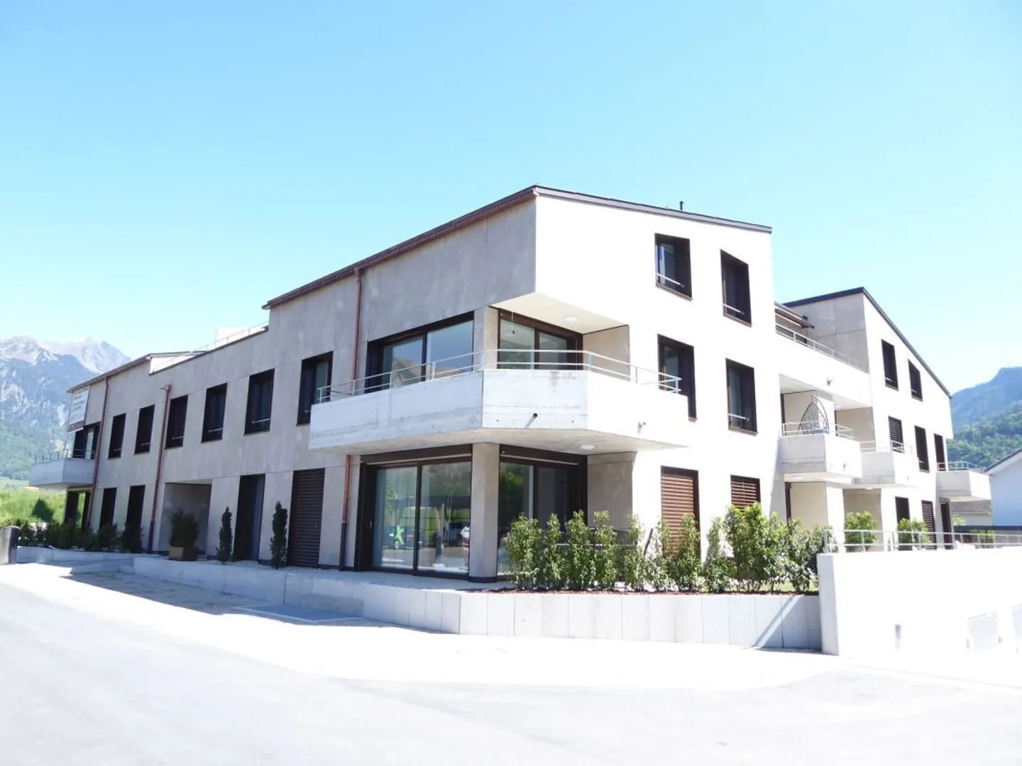 Newly built, large 3.5-room apartment - Photo 1 of 13