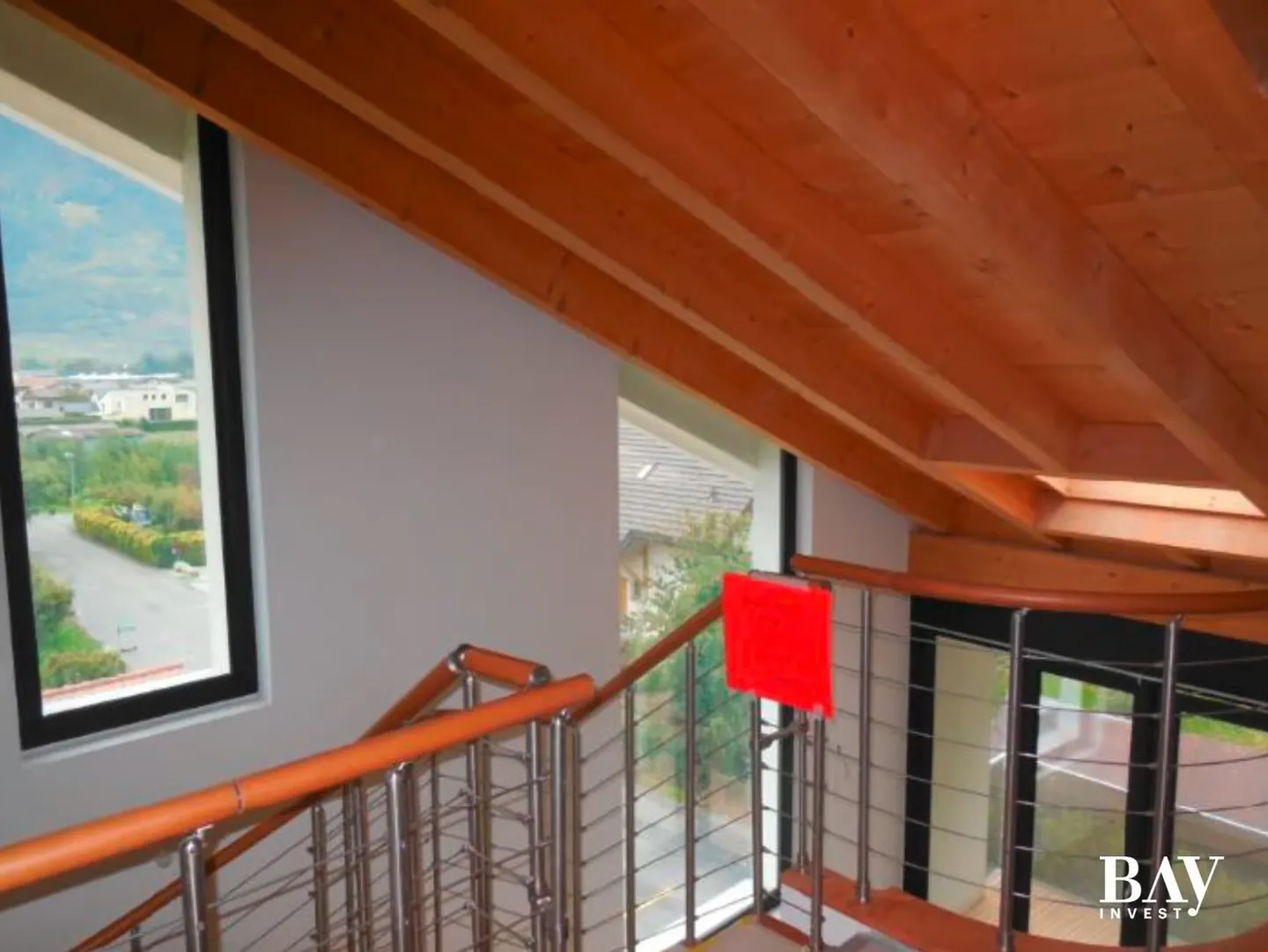 Triplex avec ascenceur privatif dans une environnement magnifique. Finitions au gré du preneur - Foto 3 di 16