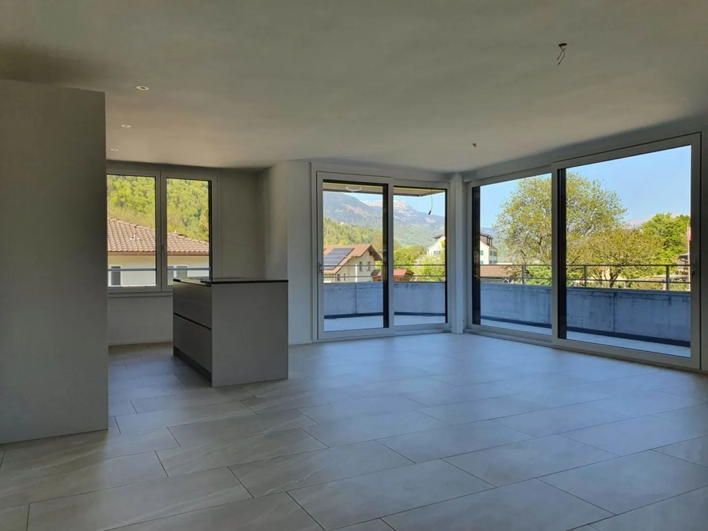 Newly built, large 3.5-room apartment - Photo 5 of 13