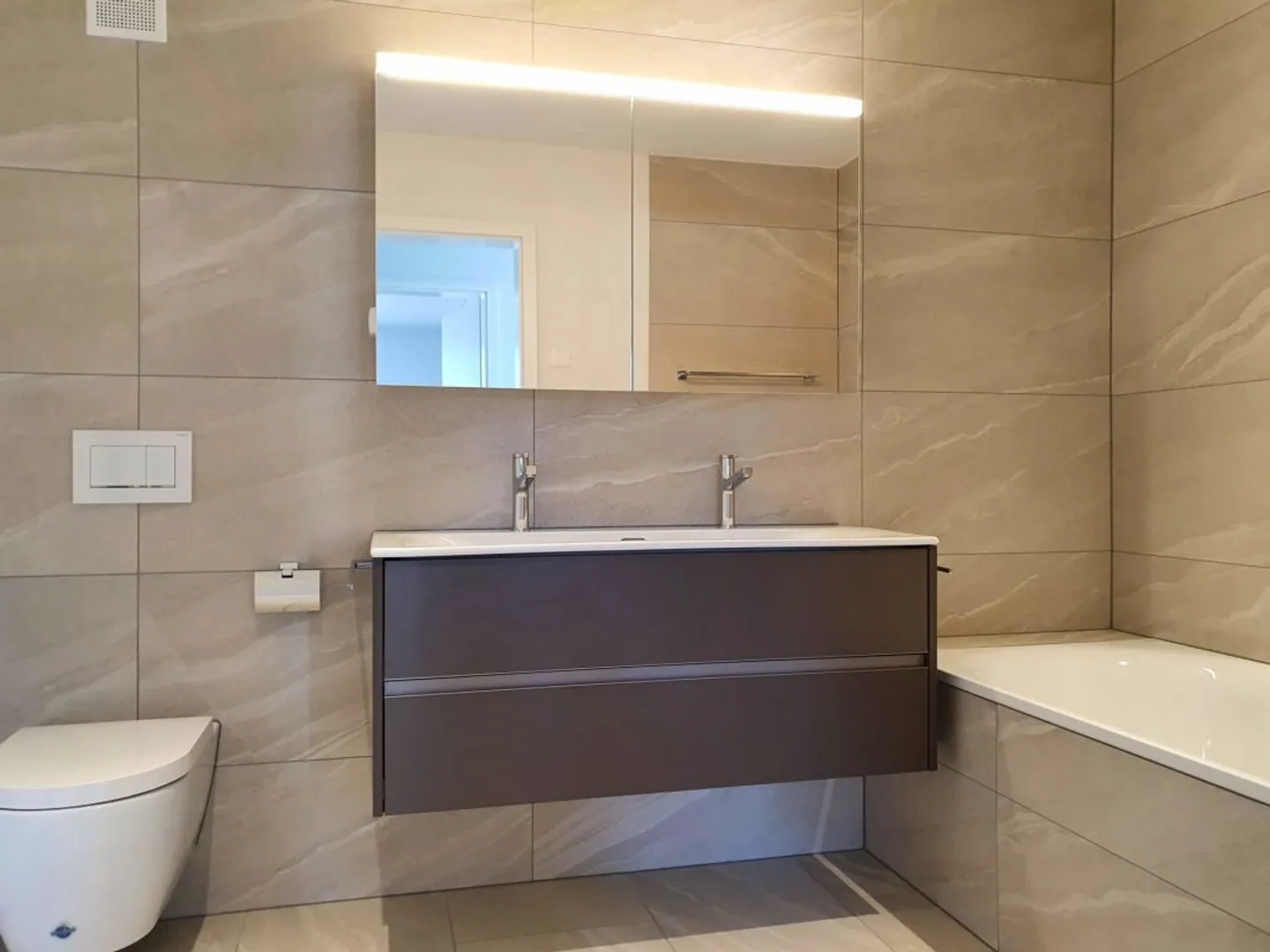 Newly built, large 3.5-room apartment - Photo 6 of 13