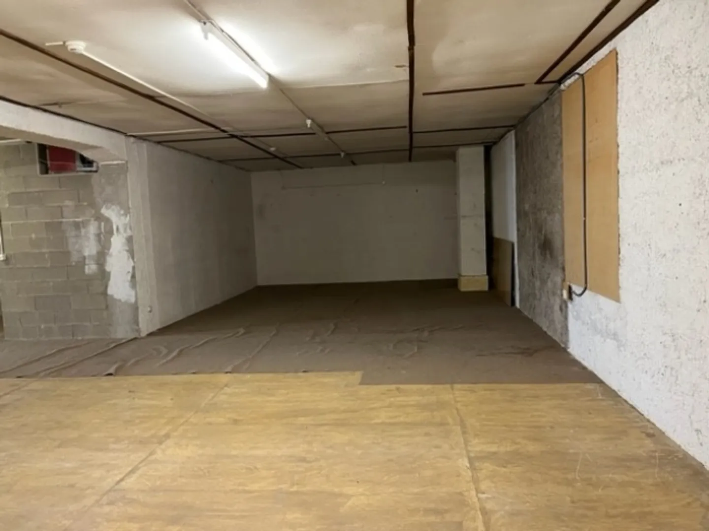 Mischgenutztes Gebäude mieten - Foto 1 von 9