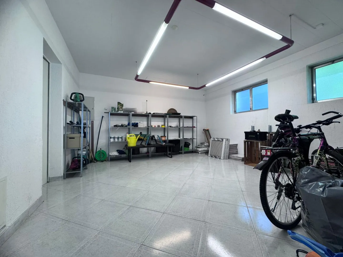 Atelier / Spazio Commerciale con Accesso Separato e Opzioni di Utilizzo Versatili - Foto 1 di 3