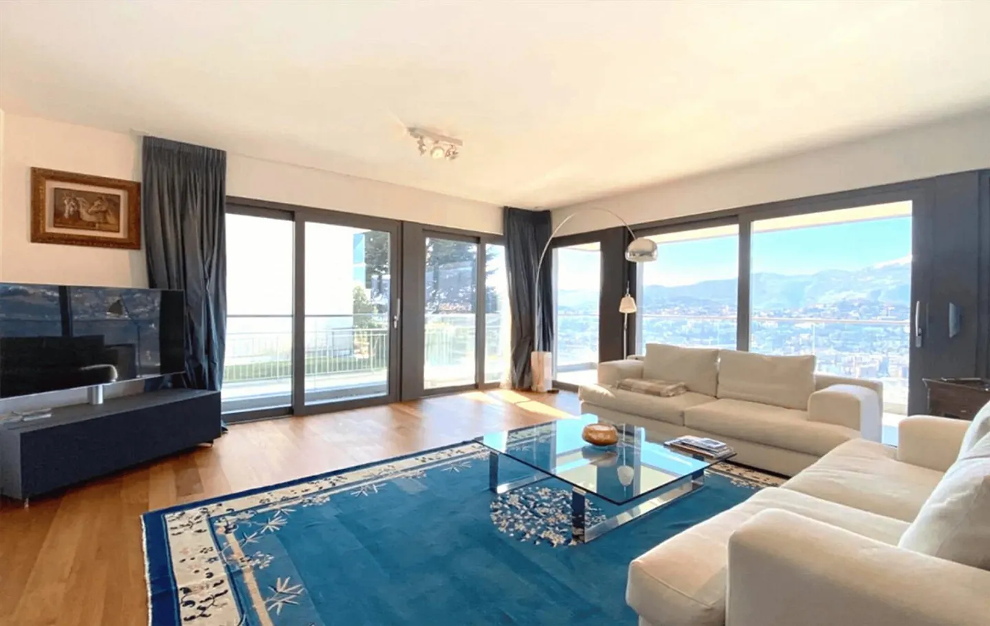 Elegante Wohnung mit Terrasse - Foto 4 von 14