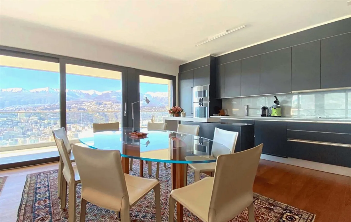 Elegante Wohnung mit Terrasse - Foto 5 von 14