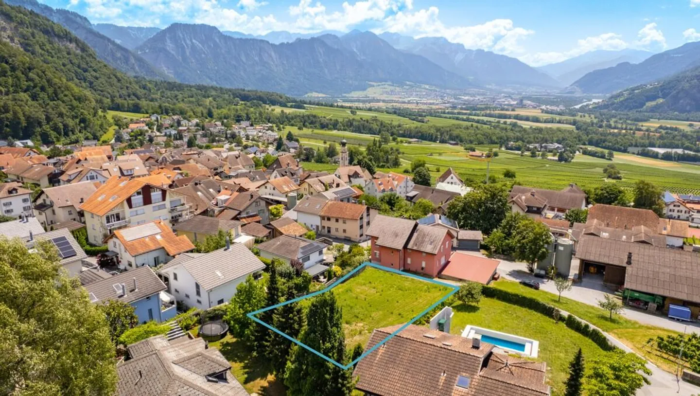 Bauland in Jenins mit Aussicht - Foto 1 von 4