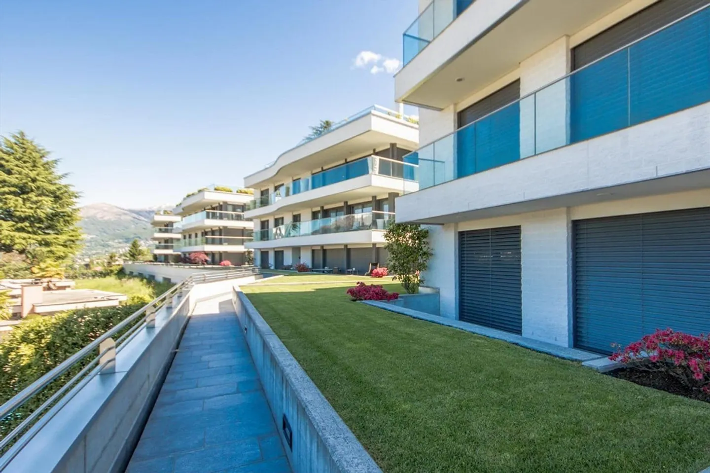 Elegante Wohnung mit Terrasse - Foto 13 von 14