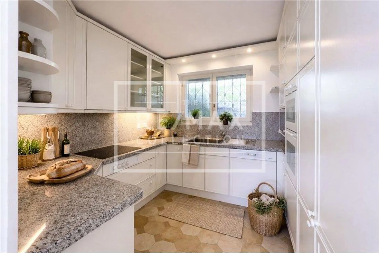 4-room villa in Ascona with 180° lake view - Photo 8 of 13