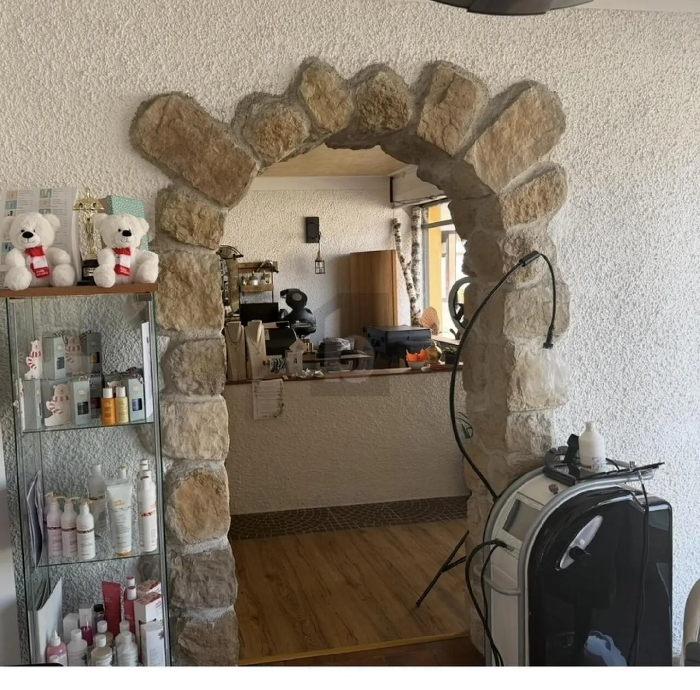 IN A CENTRAL AND STRATEGIC AREA - Photo 5 of 6