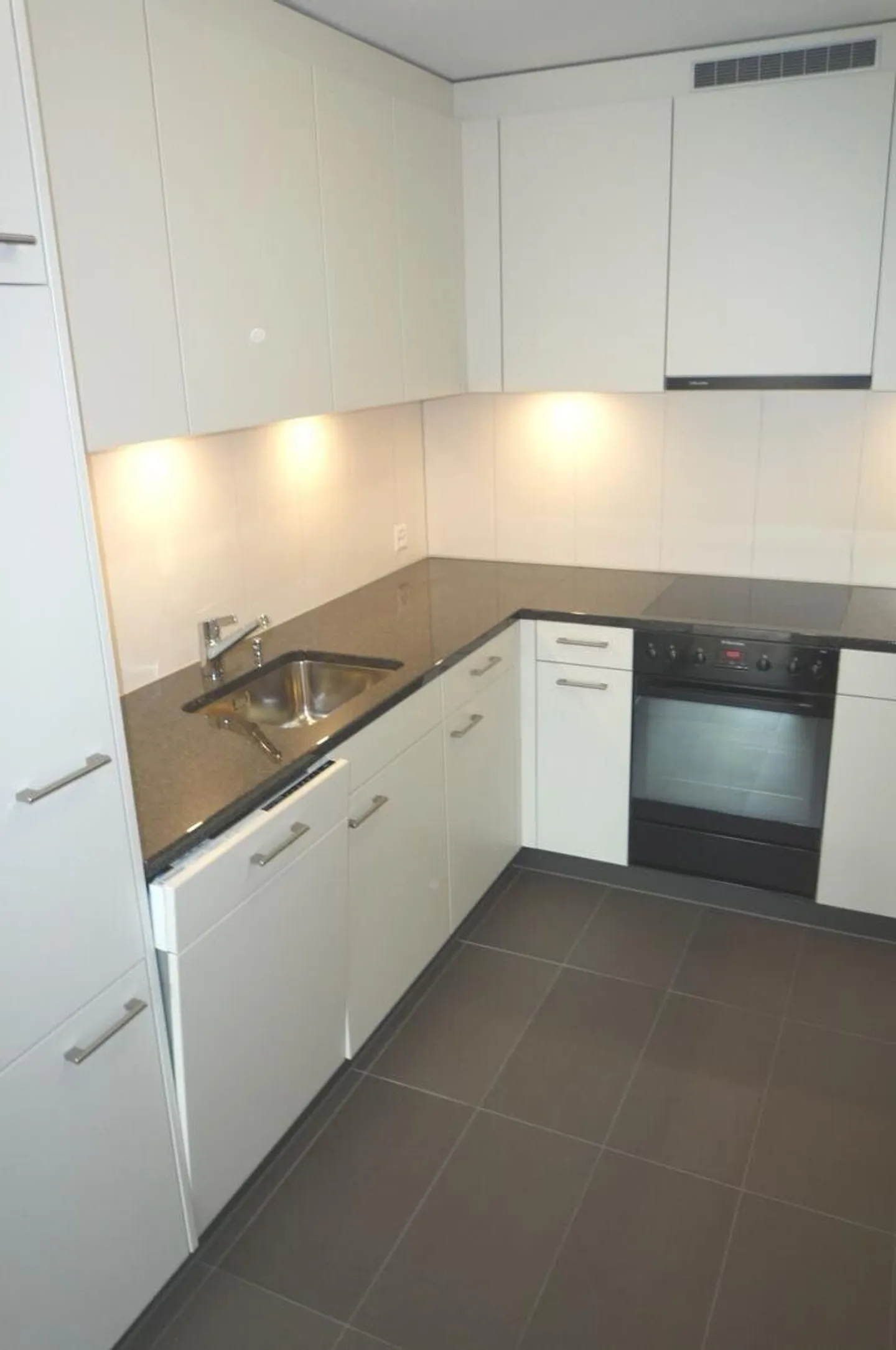 Appartamento 4.5 stanze a Niederscherli - Foto 4 di 9