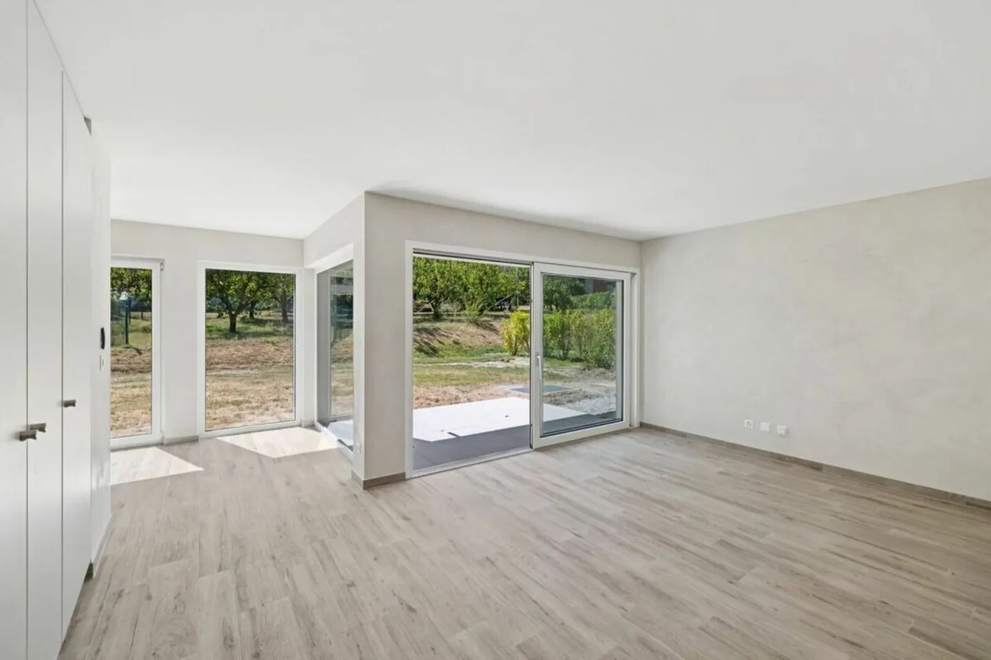 Appartement neuf de 2.5 pièces avec de magnifiques extérieurs - Photo 4 sur 9