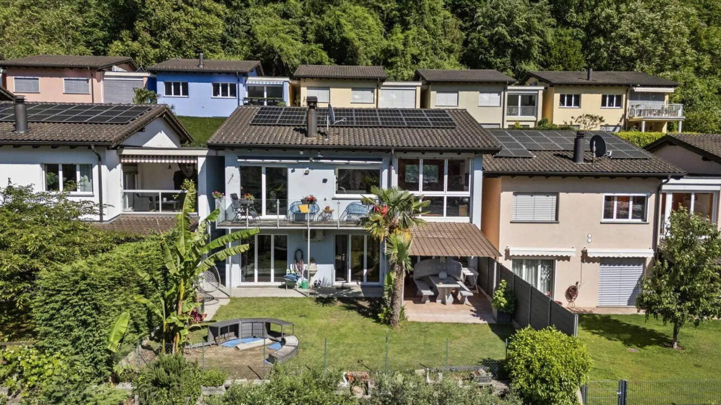 Découvrez la beauté de Capolago : Maison avec vue imprenable sur le lac - Photo 1 sur 17