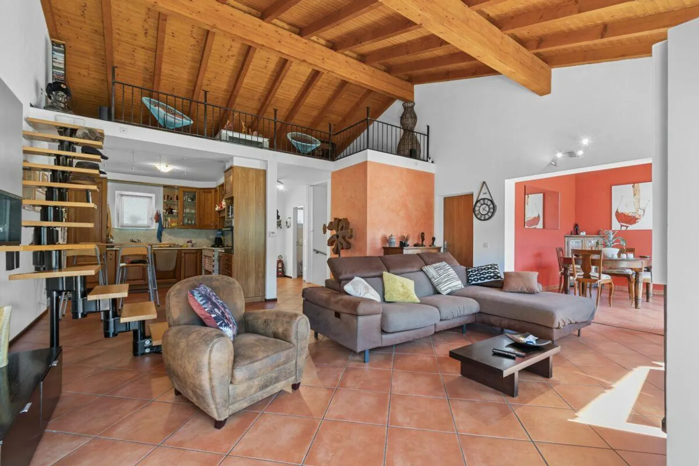 Découvrez la beauté de Capolago : Maison avec vue imprenable sur le lac - Photo 3 sur 17