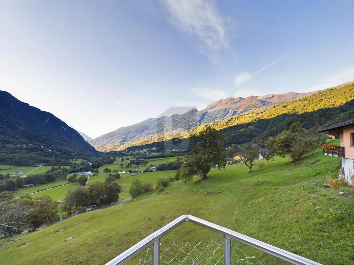 Spacious and elegant with breathtaking views - Photo 2 of 6