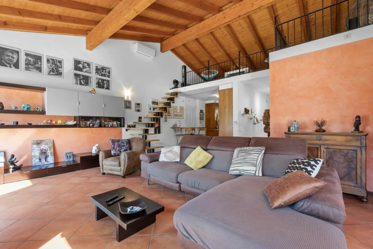 Découvrez la beauté de Capolago : Maison avec vue imprenable sur le lac - Photo 5 sur 17
