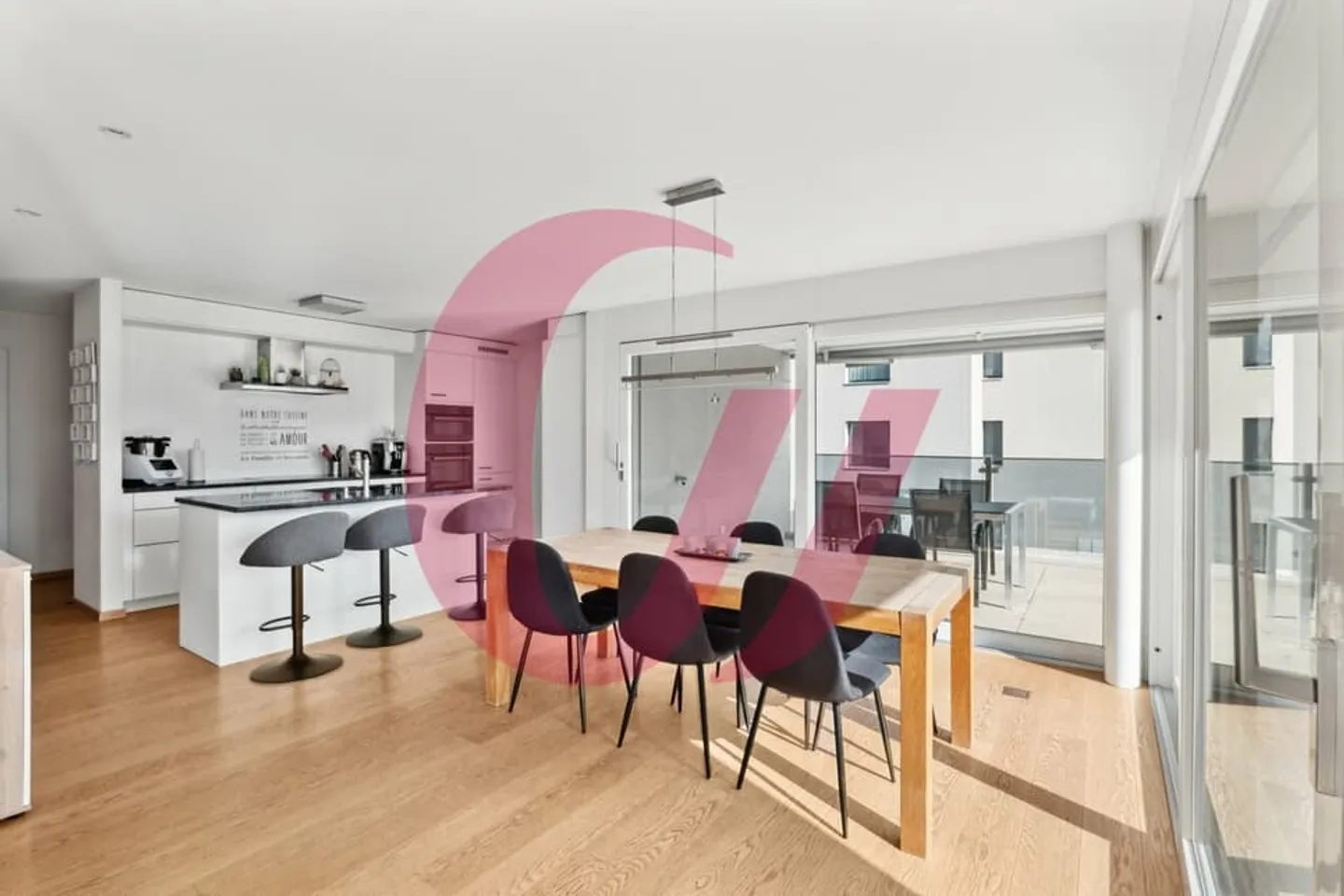 Appartement 4.5 pièces idéalement situé à Riaz ! - Photo 3 sur 10