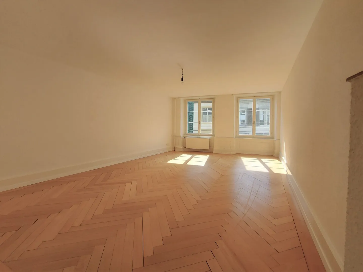 Appartement ancien dans la vieille ville - Photo 1 sur 11