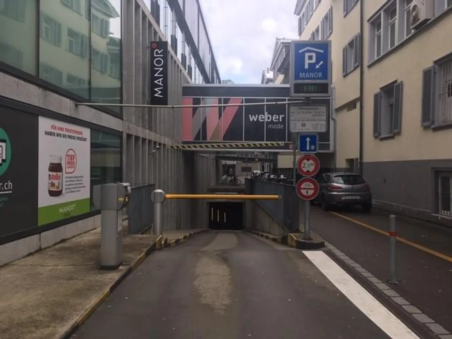 Place de parking souterrain au centre de Saint-Gall - Photo 1 sur 2