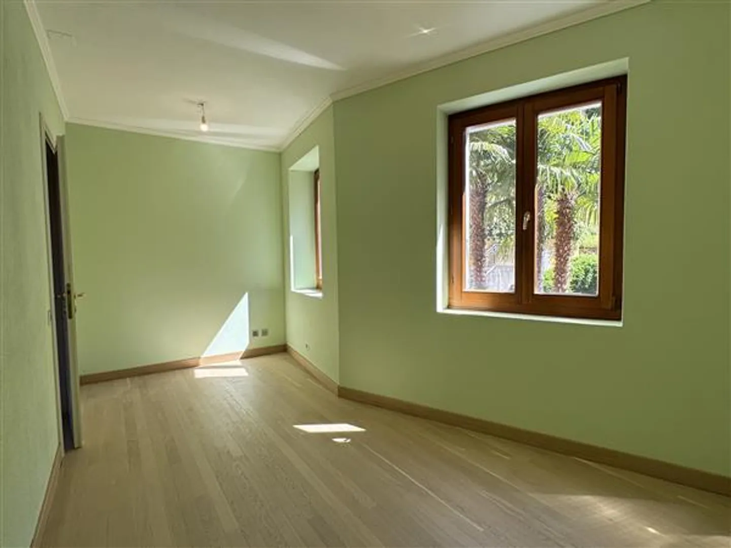 Appartement Charmant avec Vue sur le Lac - Photo 10 sur 13
