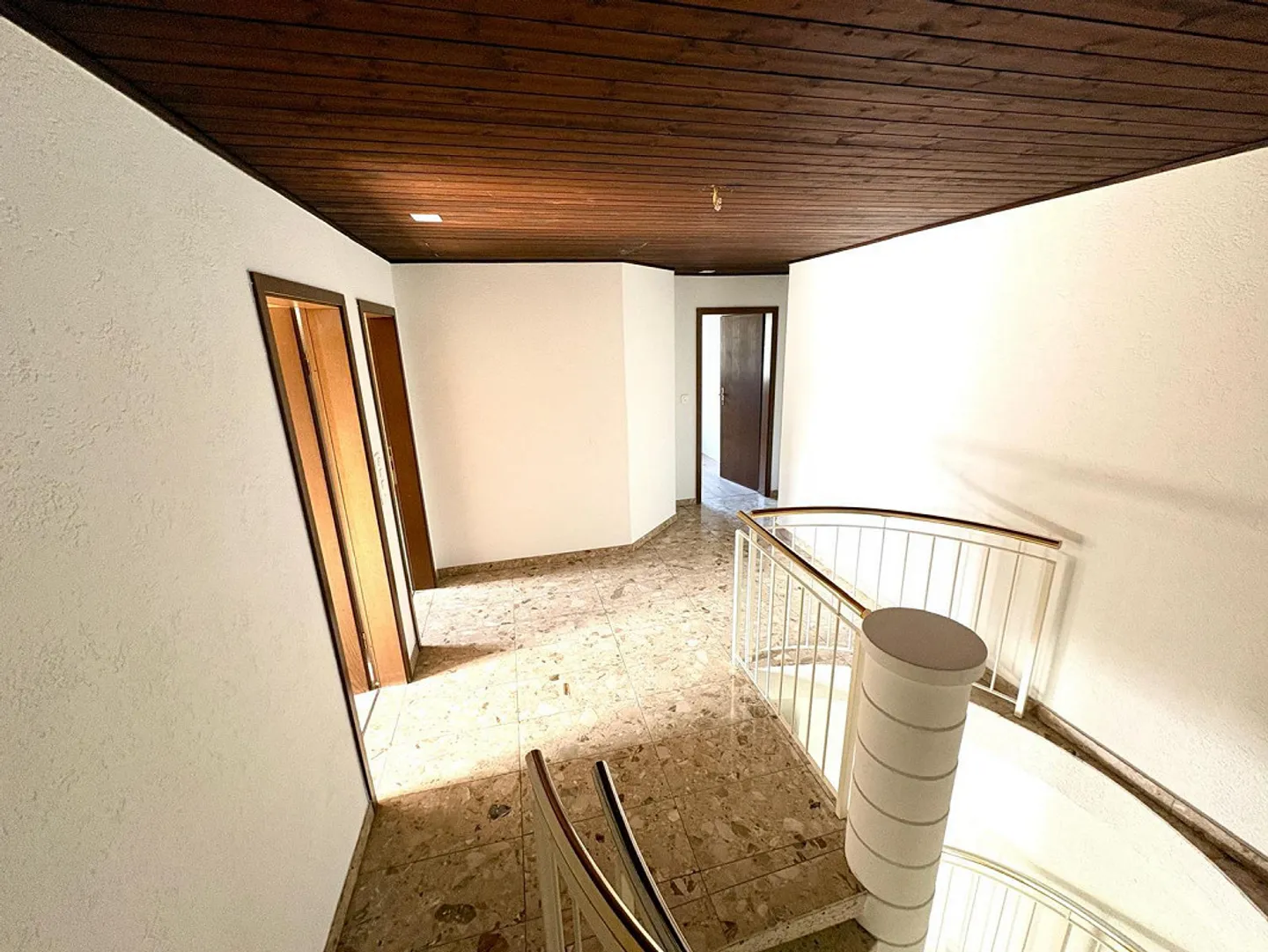 5.5 Room Maisonette Apartment with Single-Family Home Feeling - Photo 8 of 12