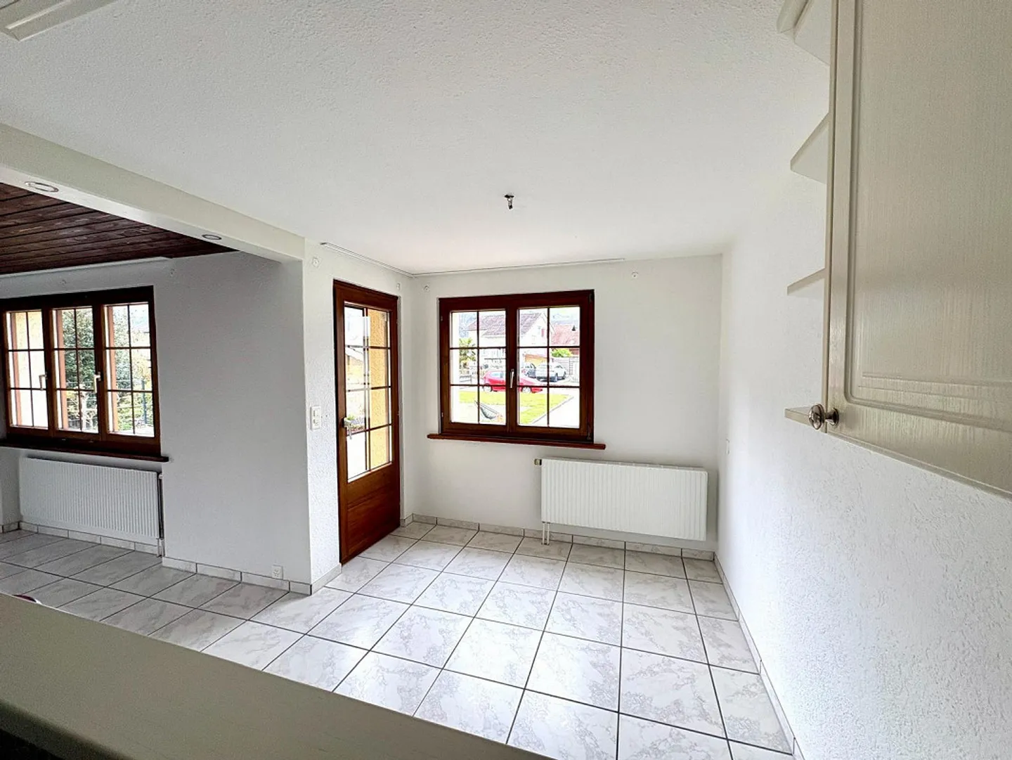 5.5 Room Maisonette Apartment with Single-Family Home Feeling - Photo 5 of 12