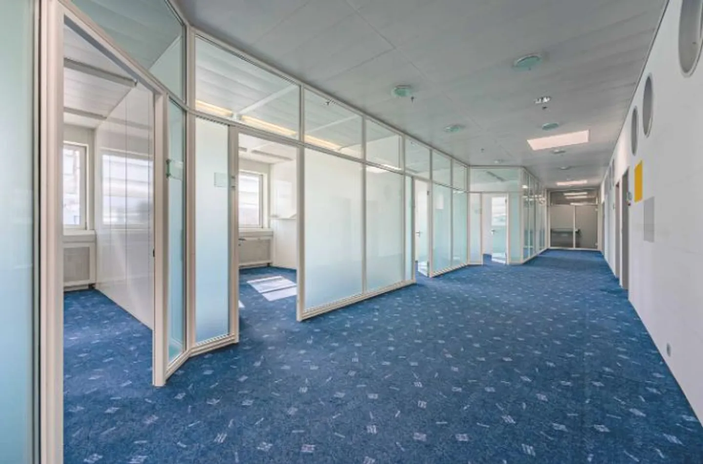 Spazio ufficio in affitto - Foto 2 di 6