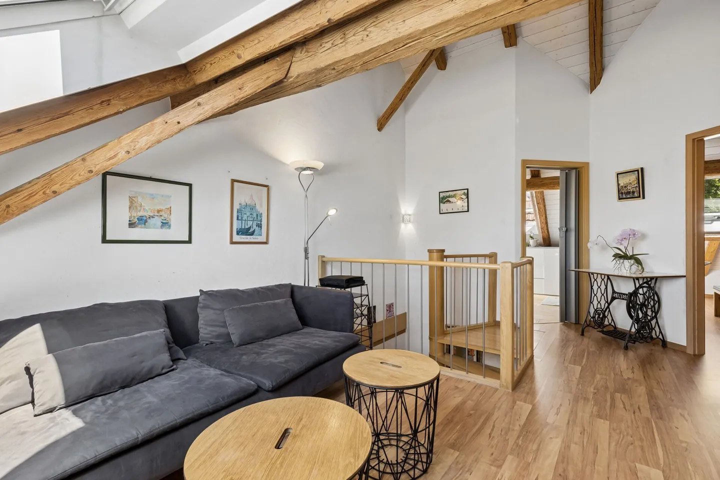 Appartement en duplex confortable de 4,5 pièces avec beaucoup de charme - Photo 9 sur 13