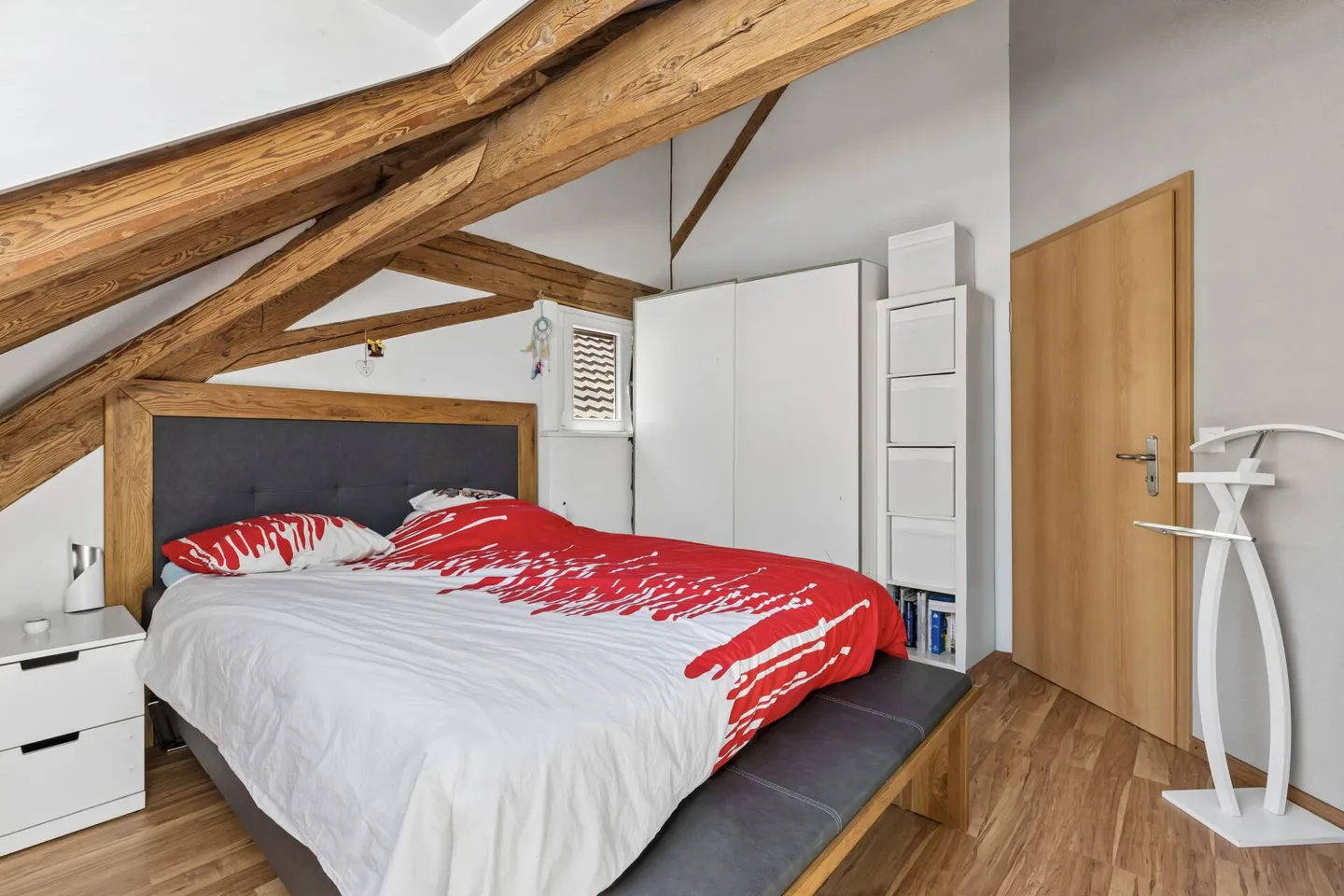 Appartement en duplex confortable de 4,5 pièces avec beaucoup de charme - Photo 10 sur 13