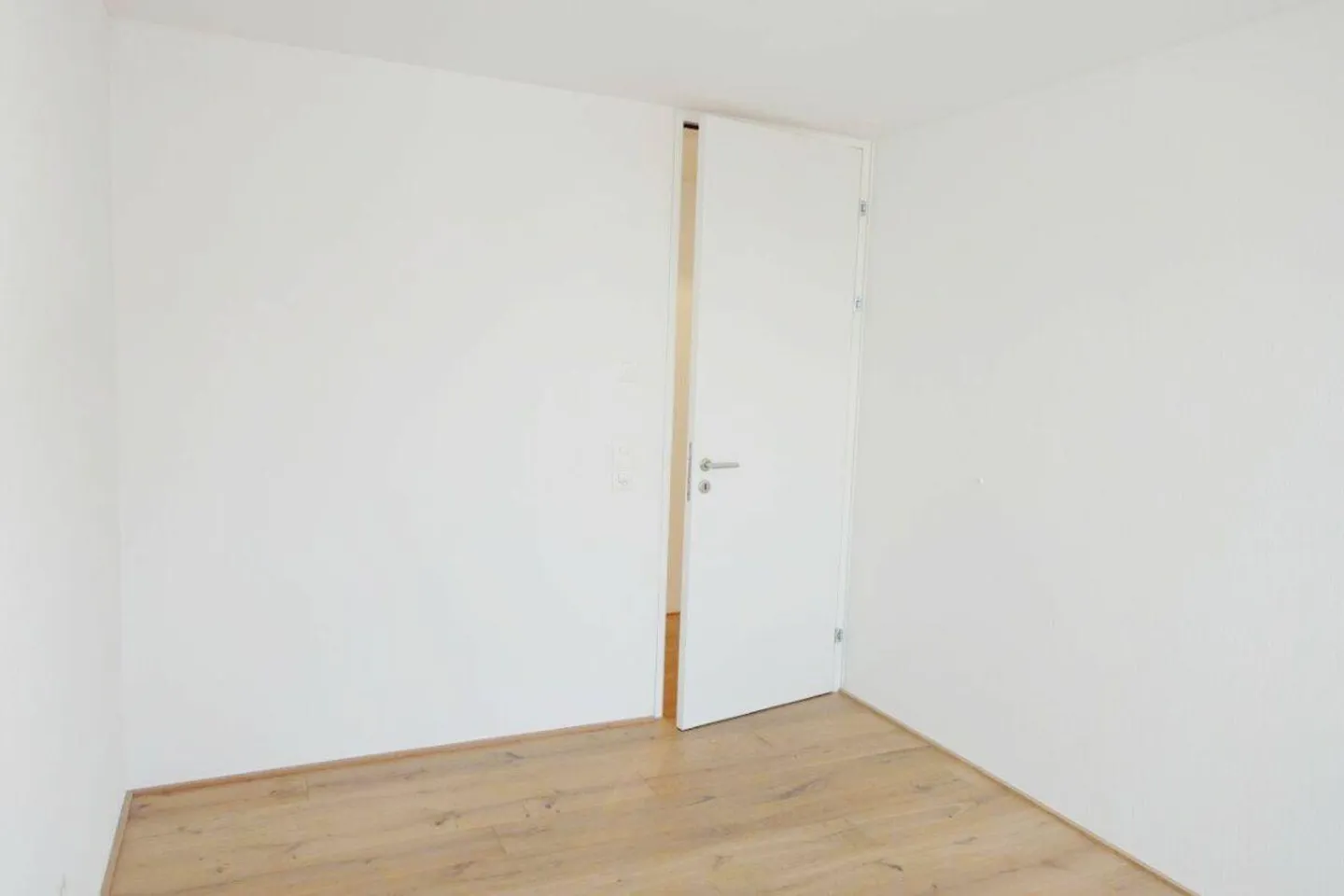 4.5-room apartment with large garden terrace and balcony in Ilanz - Photo 10 of 13