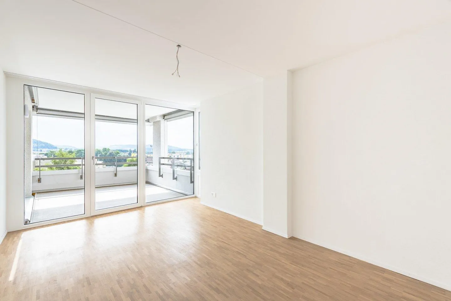 Moderno appartamento di 3,5 stanze con balcone e vista sulle montagne a Zollikofen - Foto 6 di 7