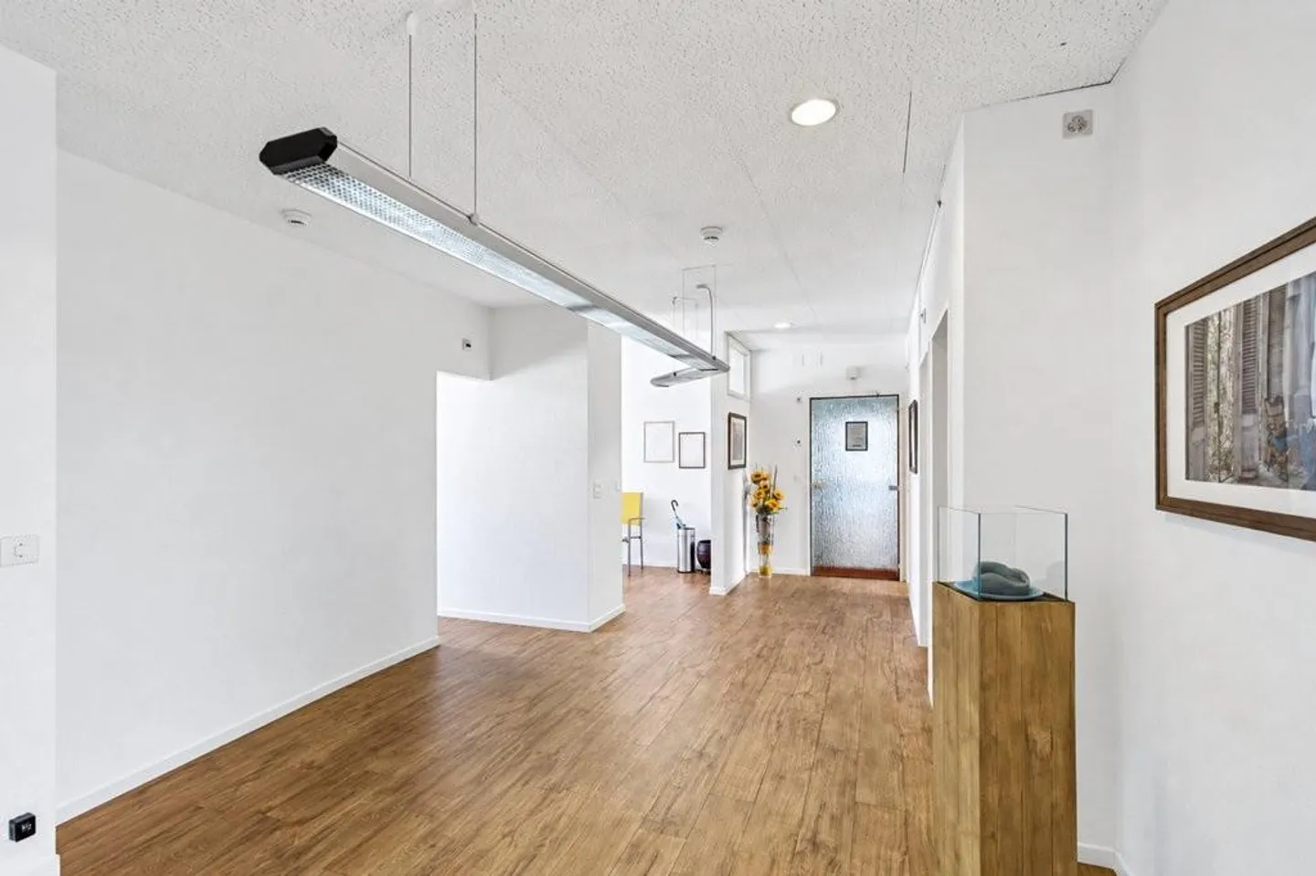 Is this your new commercial space in the heart of Amriswil? - Photo 6 of 7