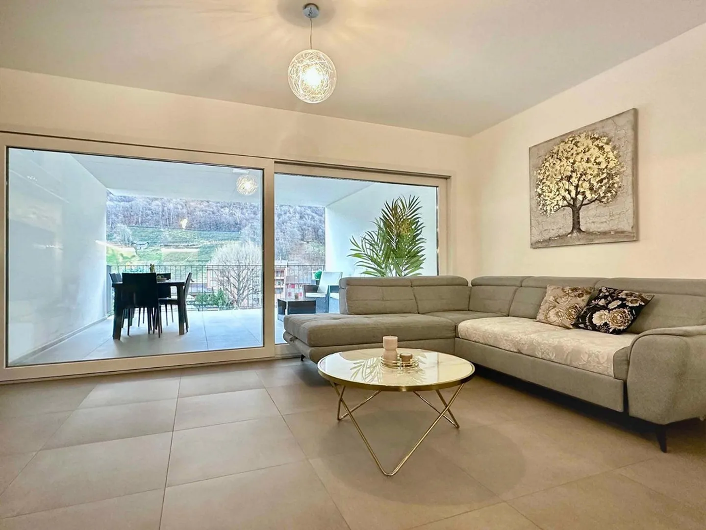 New 5.5 high standard rooms with large covered terrace - Photo 2 of 13