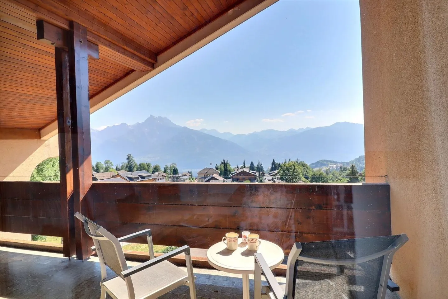 Charmante Wohnung mit Alpenblick - Foto 1 von 13