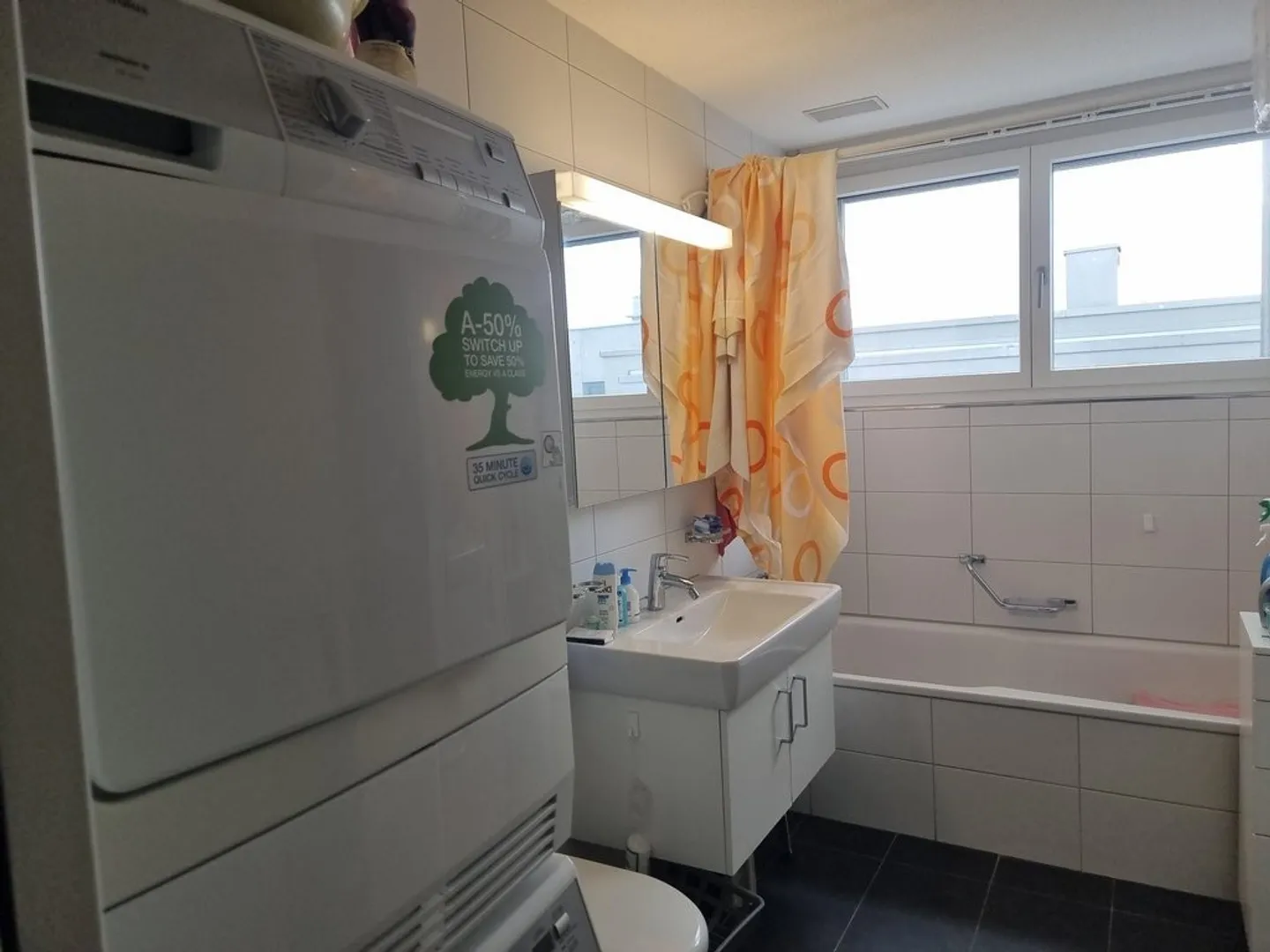 Modern penthouse apartment with direct public transport connection - Photo 5 of 8