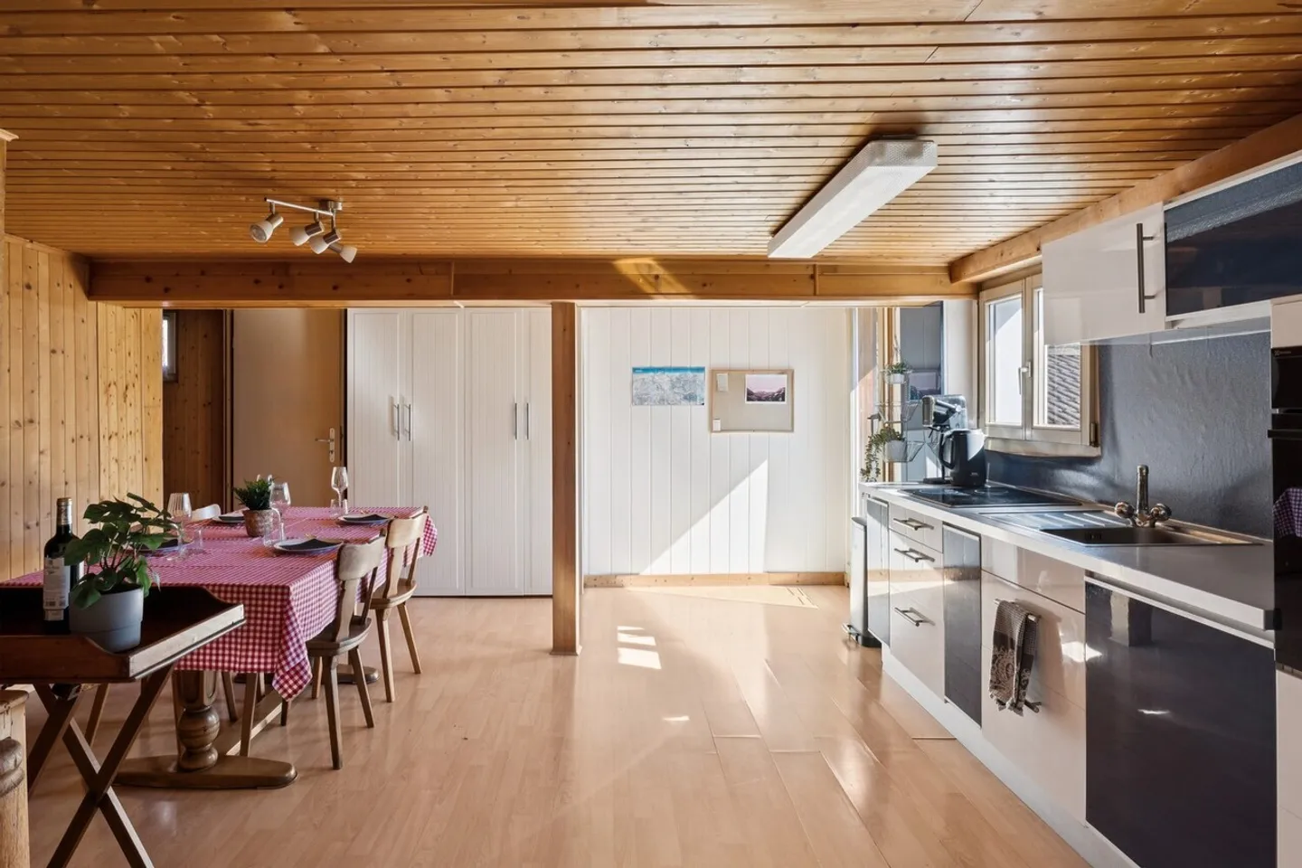 Charmantes Chalet in Peist - Foto 3 von 10