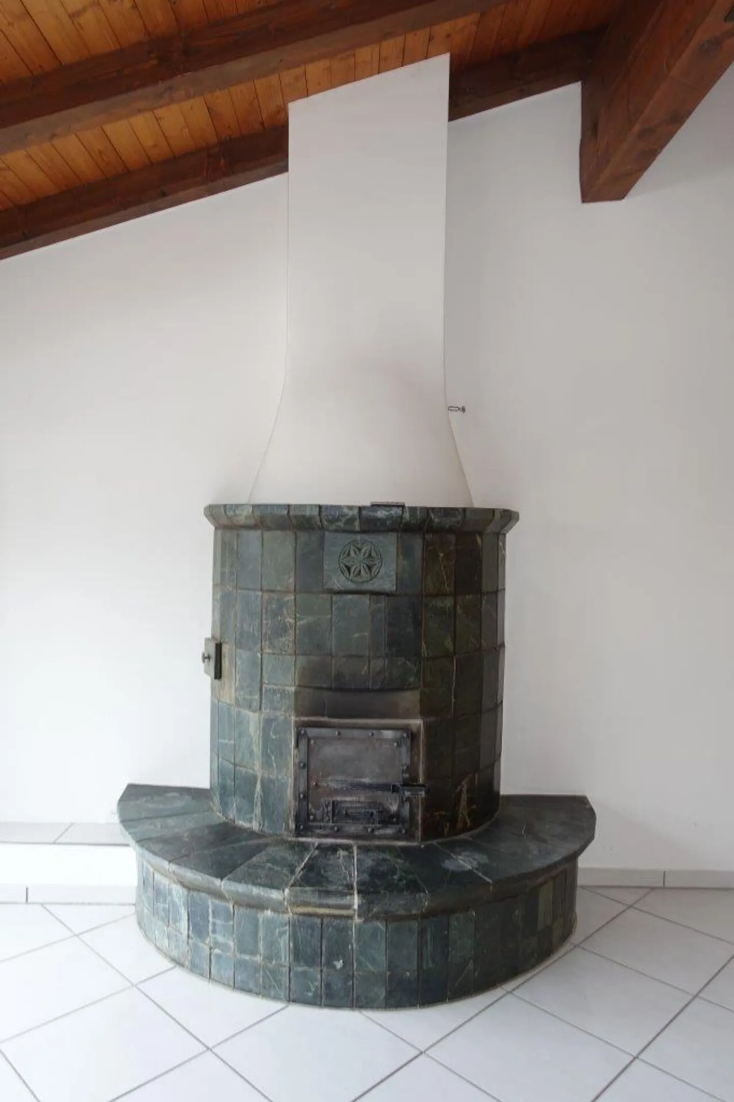 Appartement en duplex de 5 pièces - Photo 3 sur 13