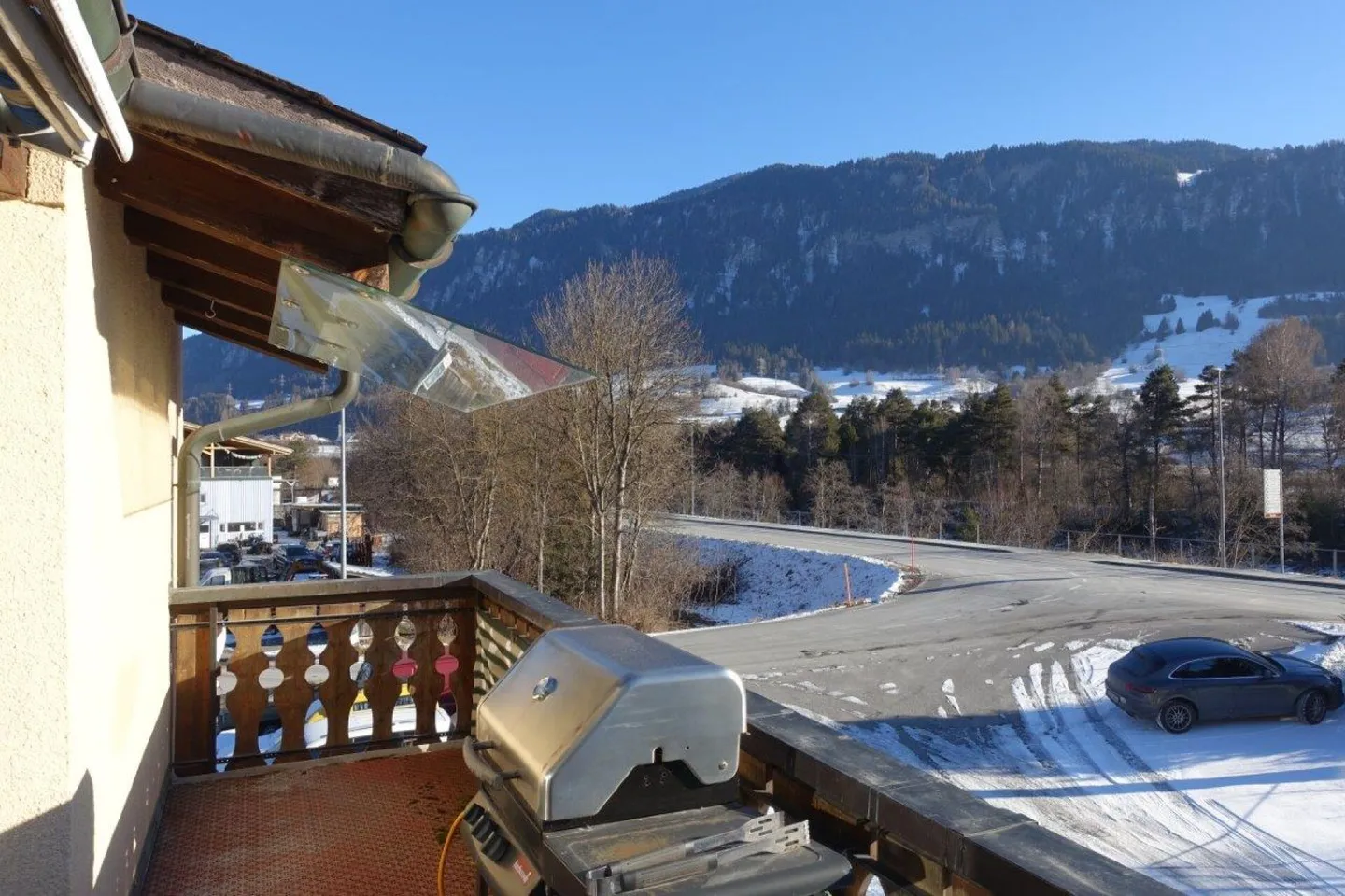 Appartement en duplex de 5 pièces - Photo 4 sur 13