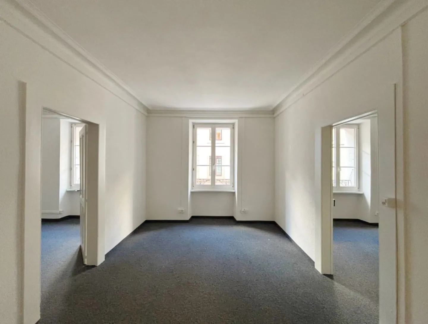 Office space for rent - Photo 3 of 5