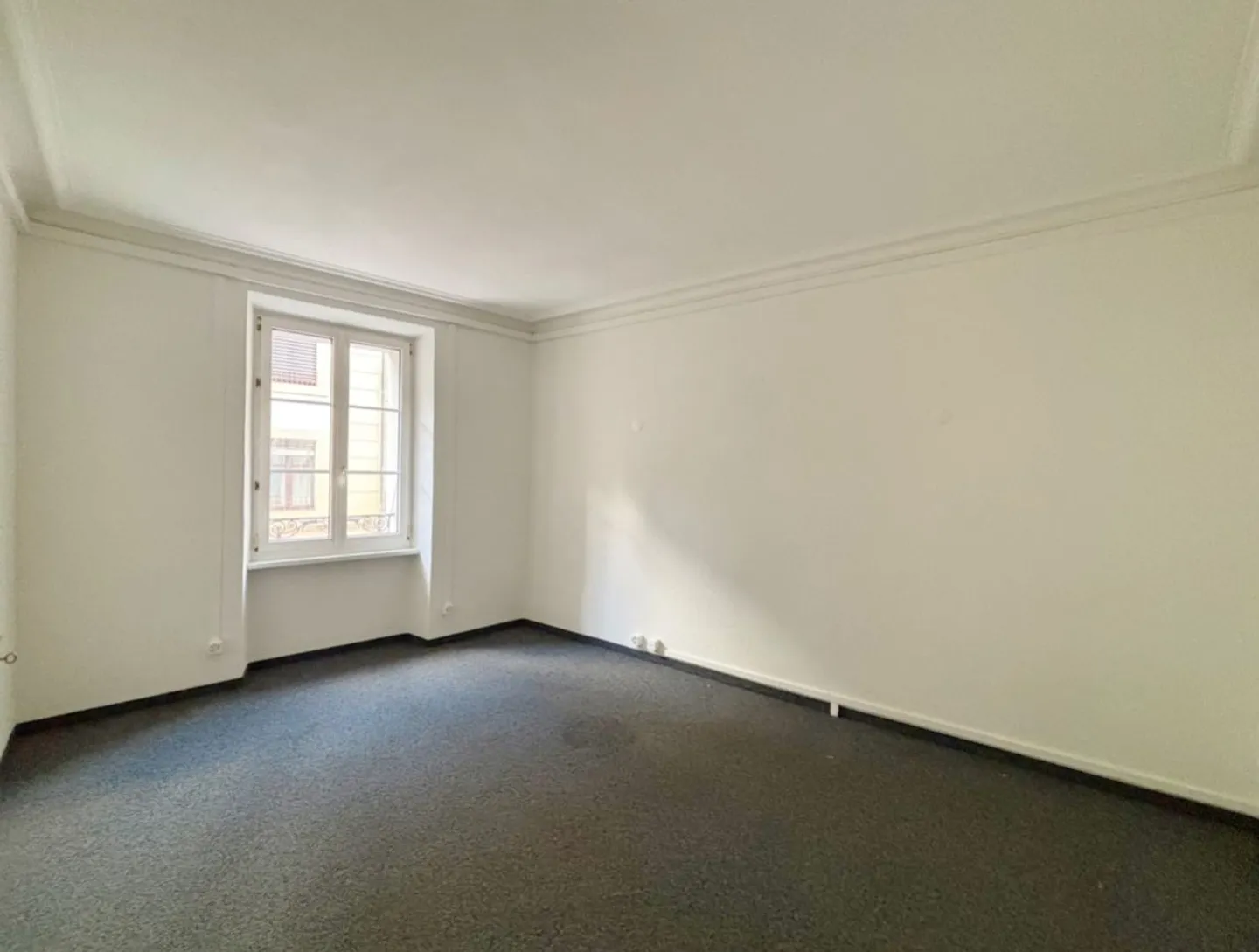 Office space for rent - Photo 5 of 5