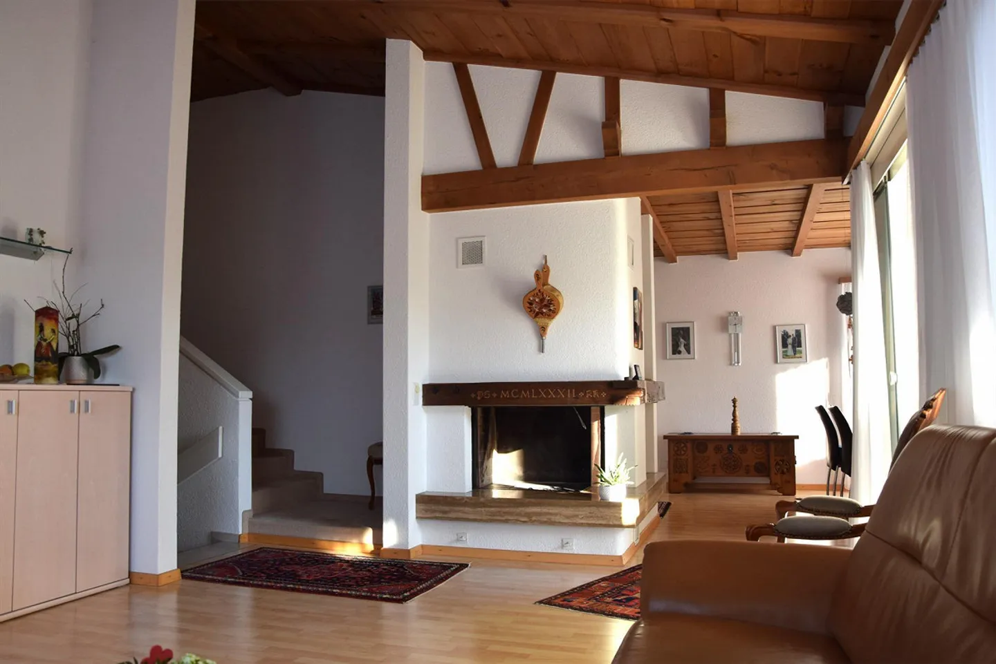 Casa unifamiliare ben tenuta e indipendente con giardino d'inverno - Foto 9 di 18