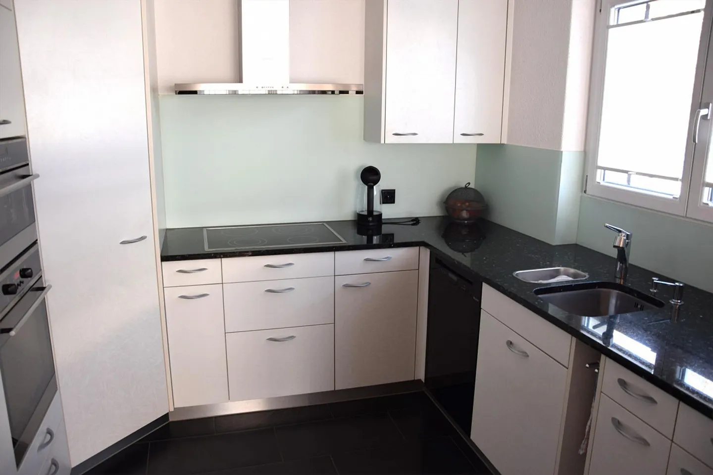 Casa unifamiliare ben tenuta e indipendente con giardino d'inverno - Foto 10 di 18