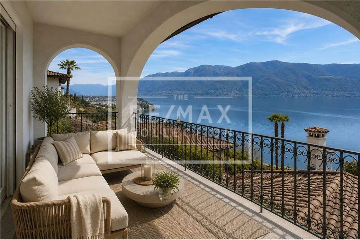 Beautiful villa with stunning lake view in Ascona - Photo 1 of 13