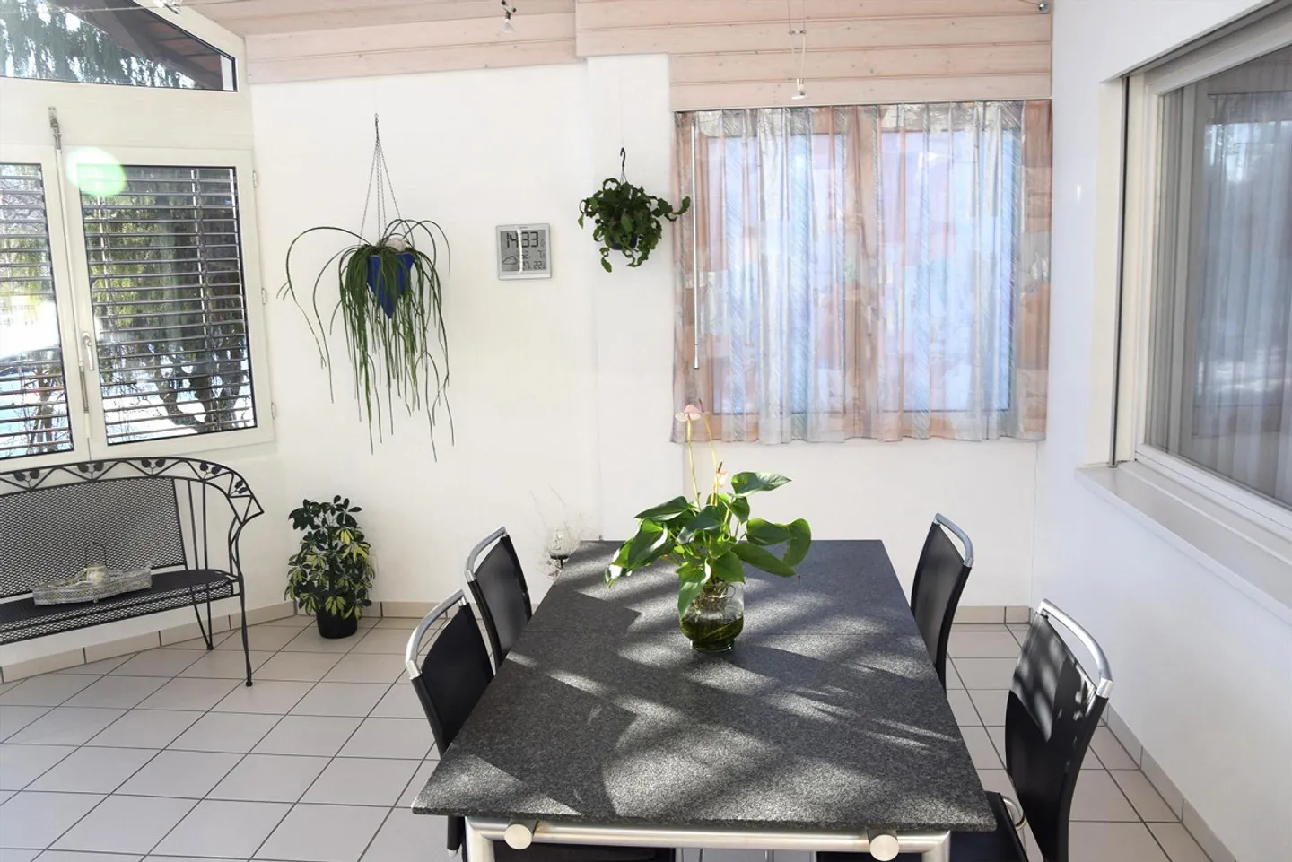 Casa unifamiliare ben tenuta e indipendente con giardino d'inverno - Foto 15 di 18