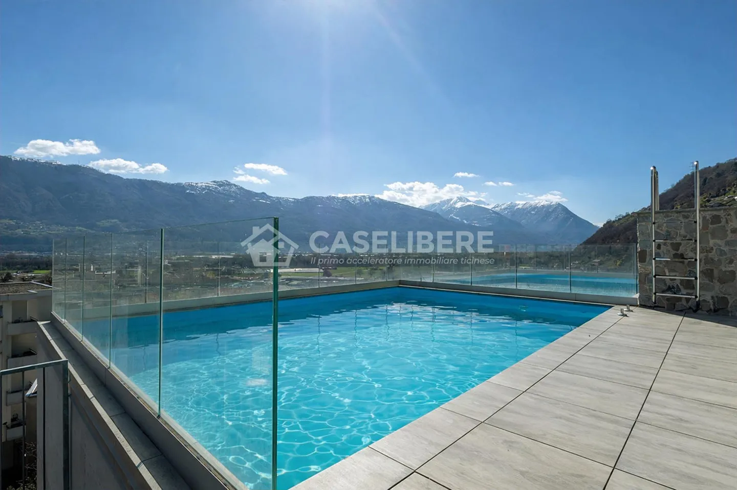 VILLA WITH SWIMMING POOL OF 5.5 ROOMS IN SEMENTINA - Photo 1 of 27
