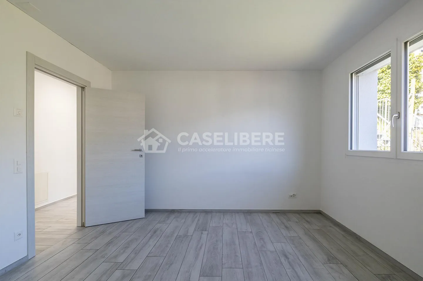VILLA WITH SWIMMING POOL OF 5.5 ROOMS IN SEMENTINA - Photo 14 of 27