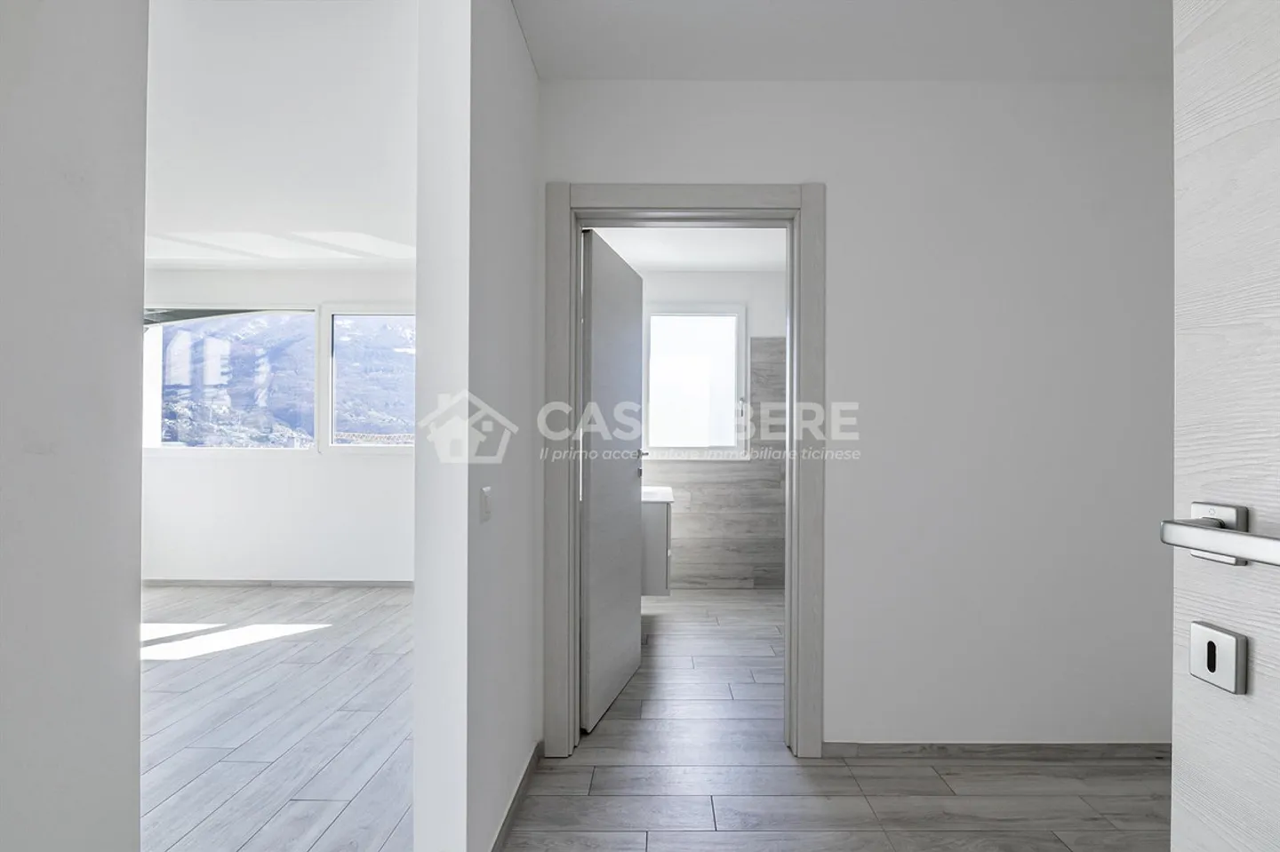 VILLA WITH SWIMMING POOL OF 5.5 ROOMS IN SEMENTINA - Photo 15 of 27