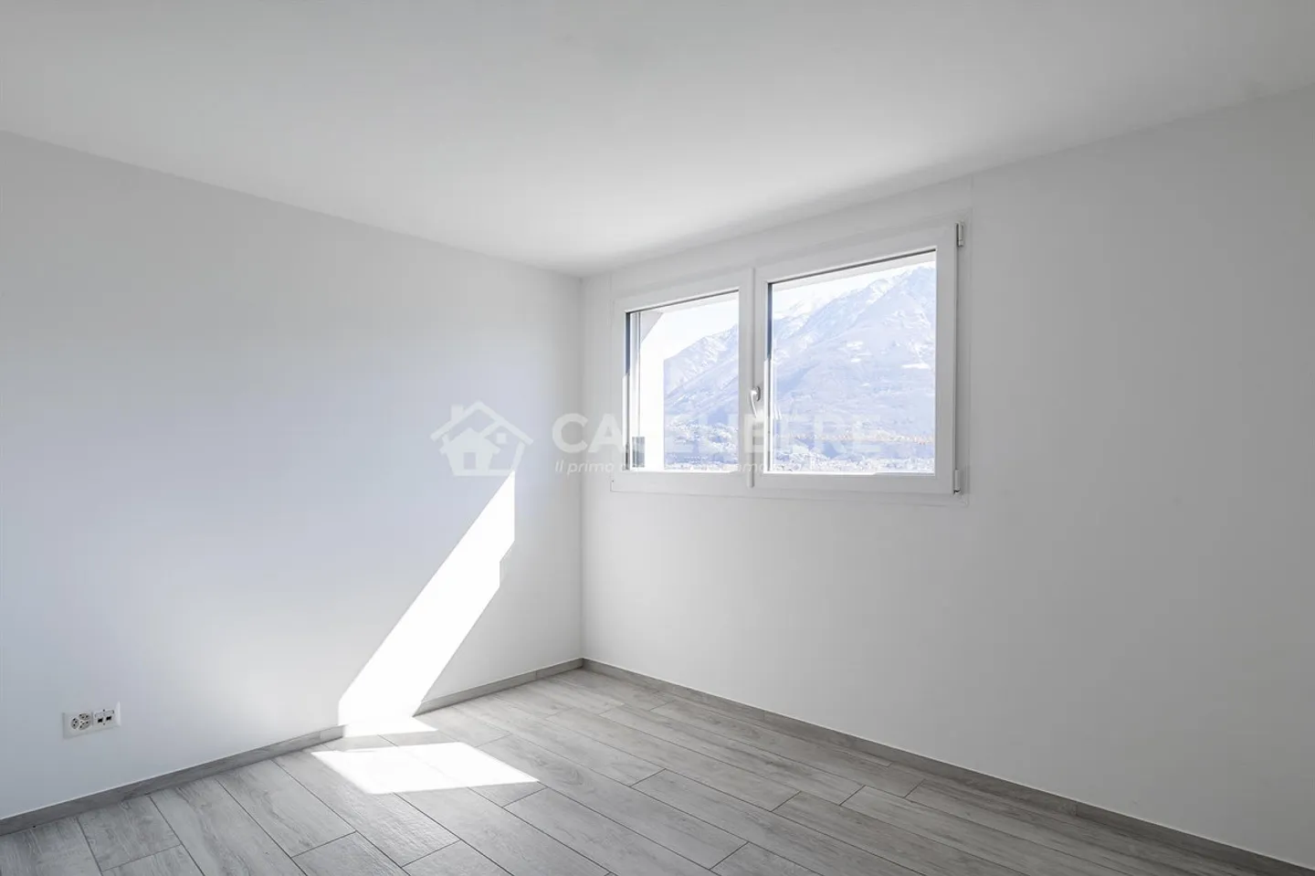 VILLA WITH SWIMMING POOL OF 5.5 ROOMS IN SEMENTINA - Photo 21 of 27