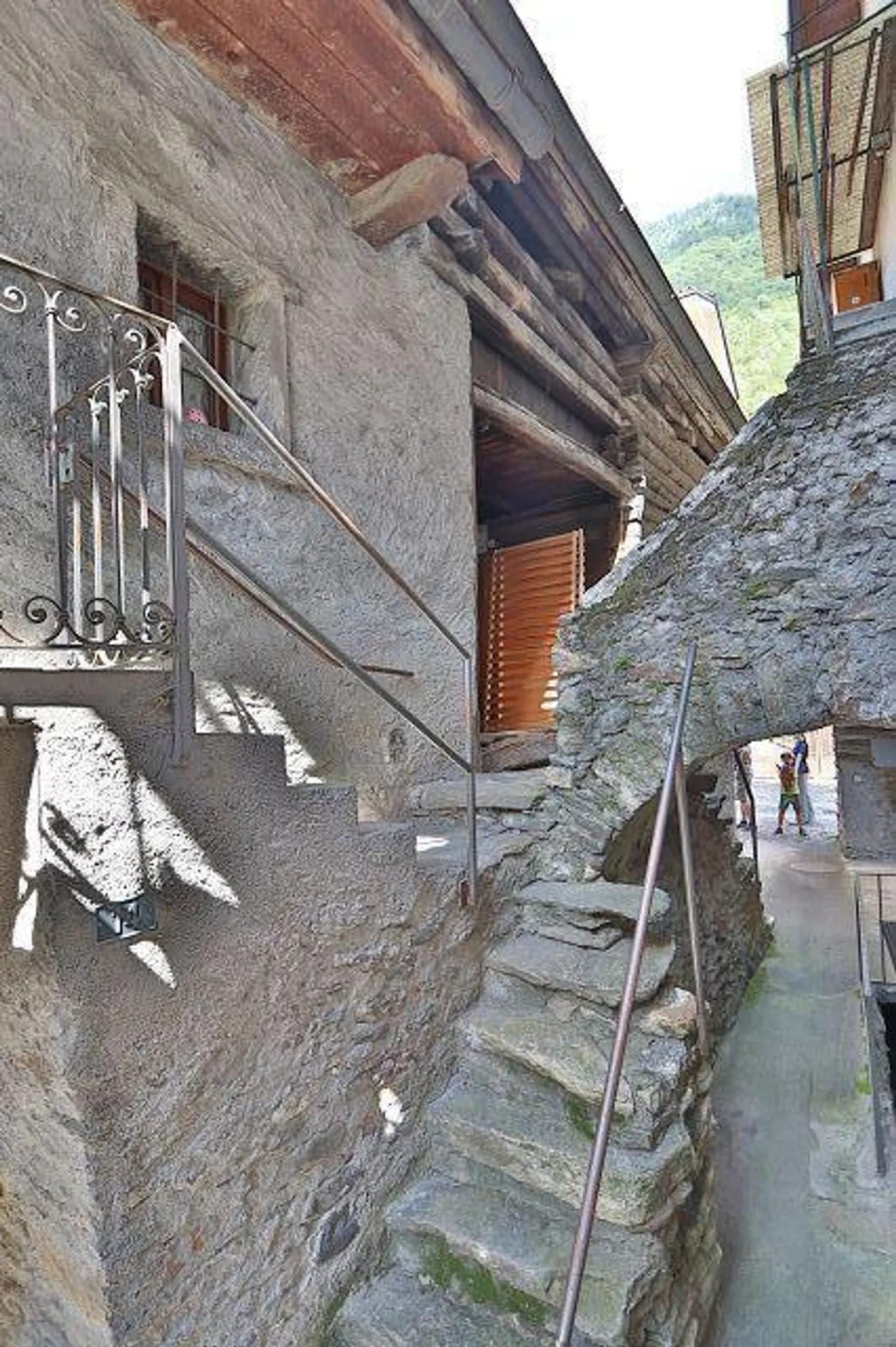 Charming Chalet in Malvaglia - Photo 8 of 10