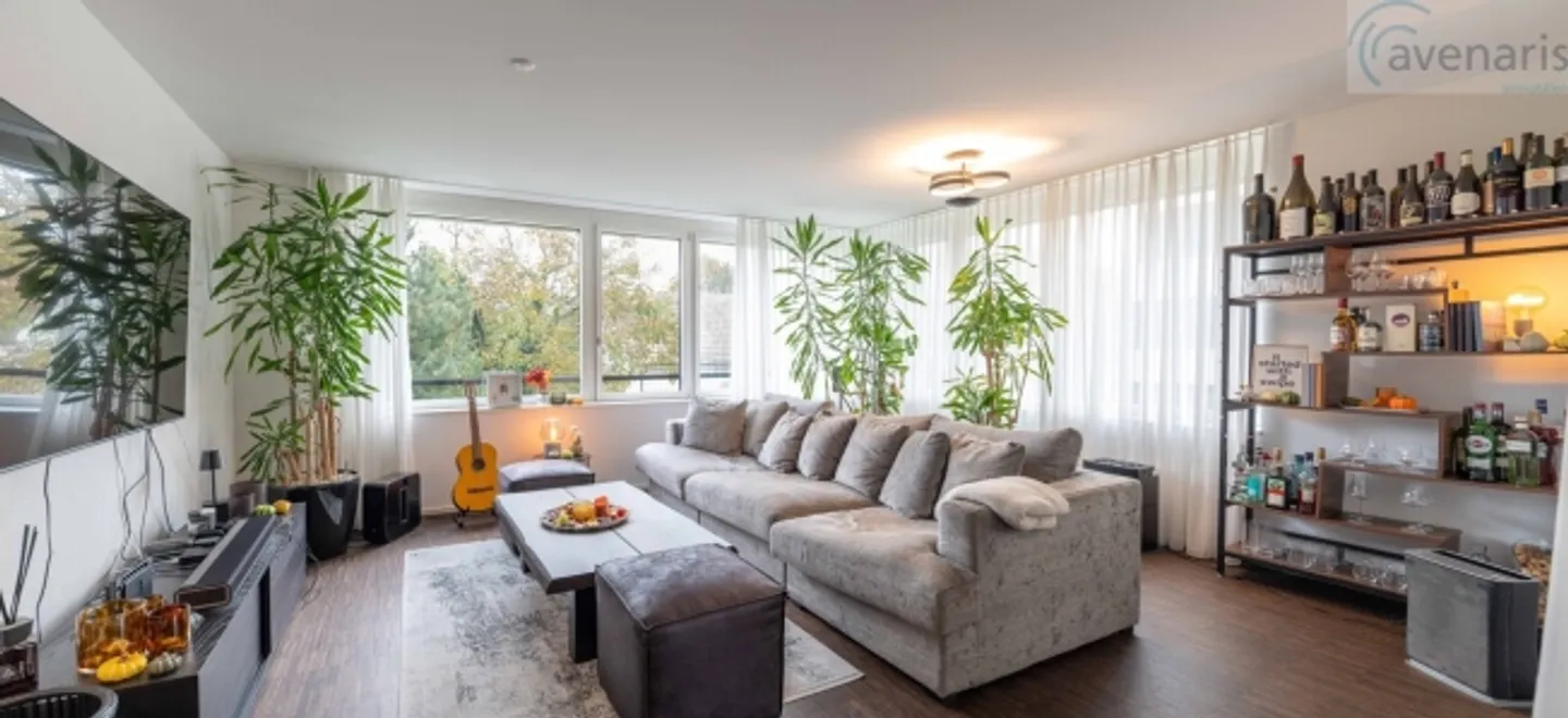 Exclusive 4.5-room apartment with high-quality furnishings - Photo 1 of 9