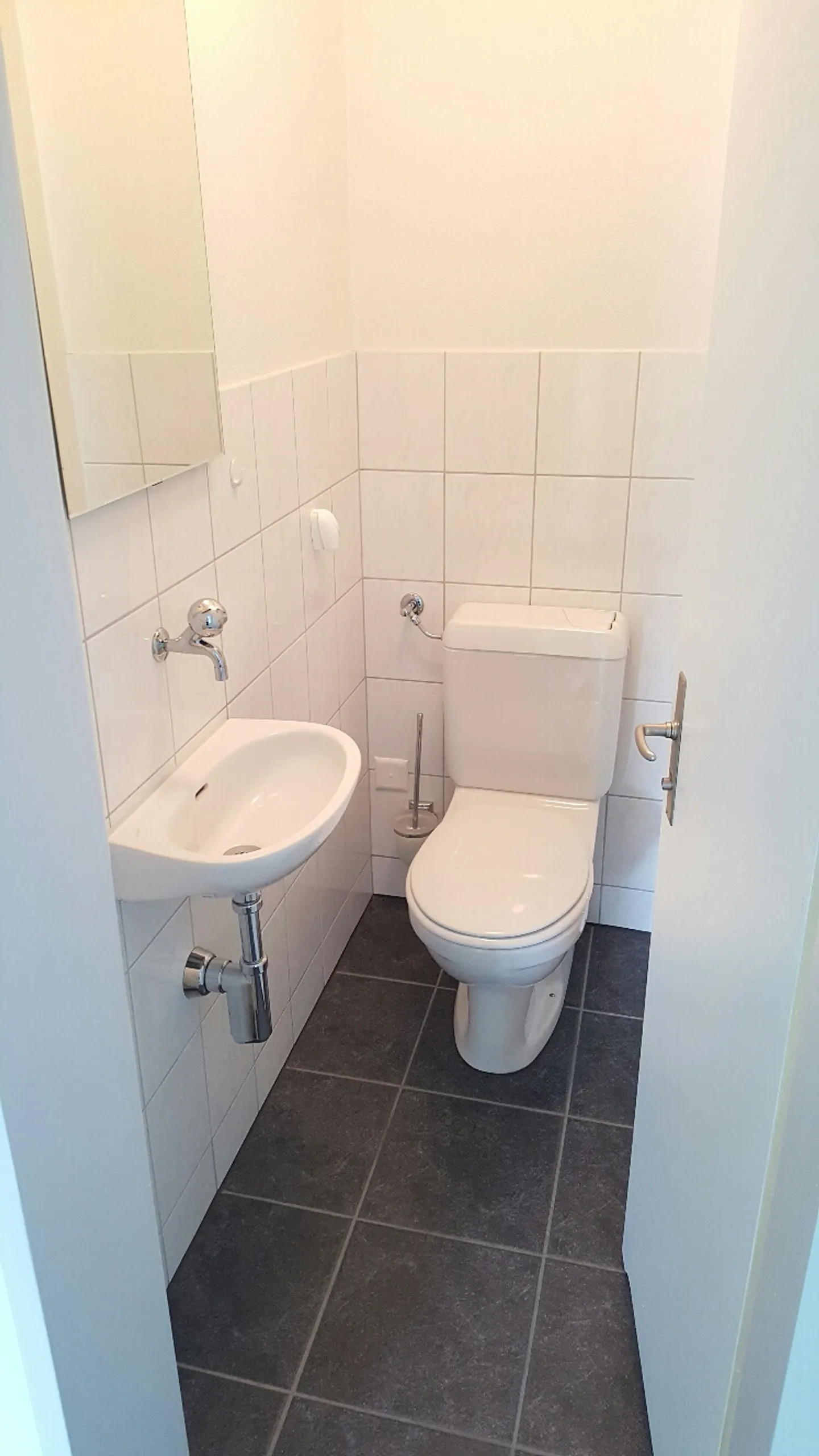 Spacious Office Space for Rent - Photo 6 of 8